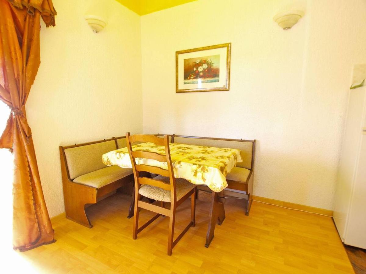 Alma Apartment Poreč Exterior foto